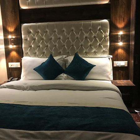 Hotel Mmk Kanpur Luaran gambar