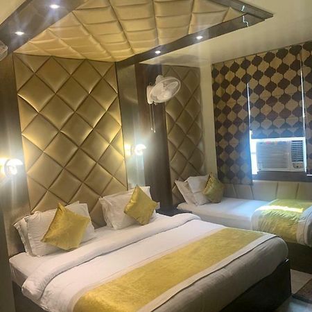 Hotel Mmk Kanpur Luaran gambar