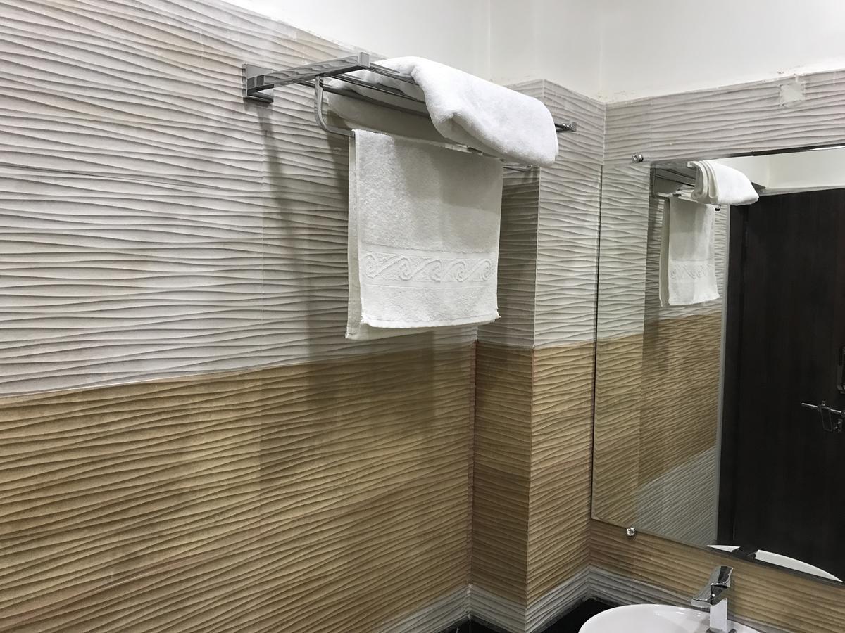Hotel Mmk Kanpur Luaran gambar