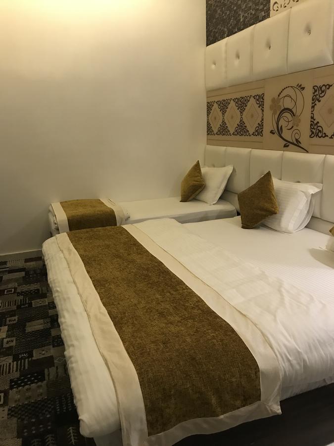 Hotel Mmk Kanpur Luaran gambar