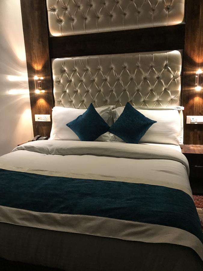 Hotel Mmk Kanpur Luaran gambar