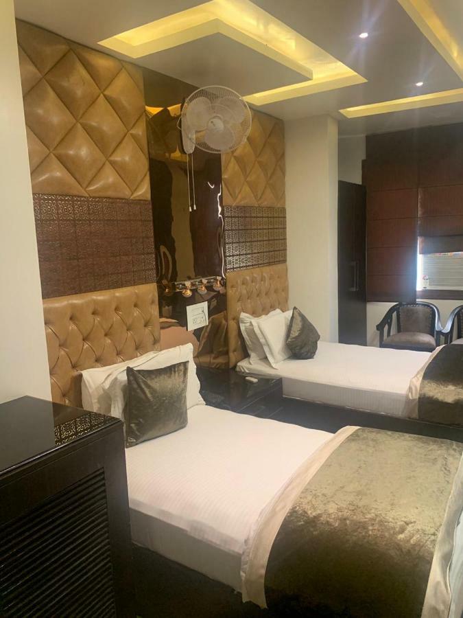 Hotel Mmk Kanpur Luaran gambar