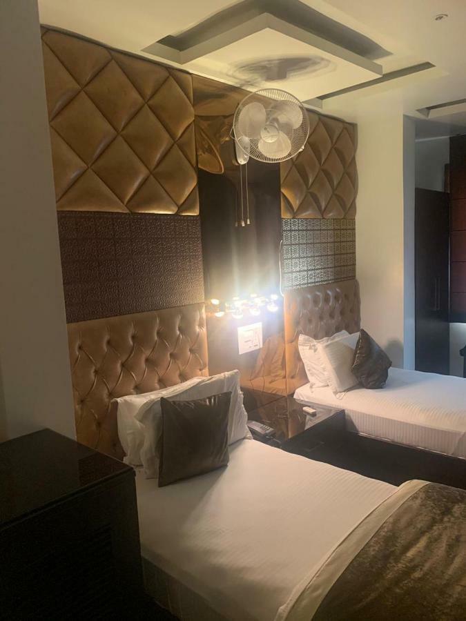 Hotel Mmk Kanpur Luaran gambar
