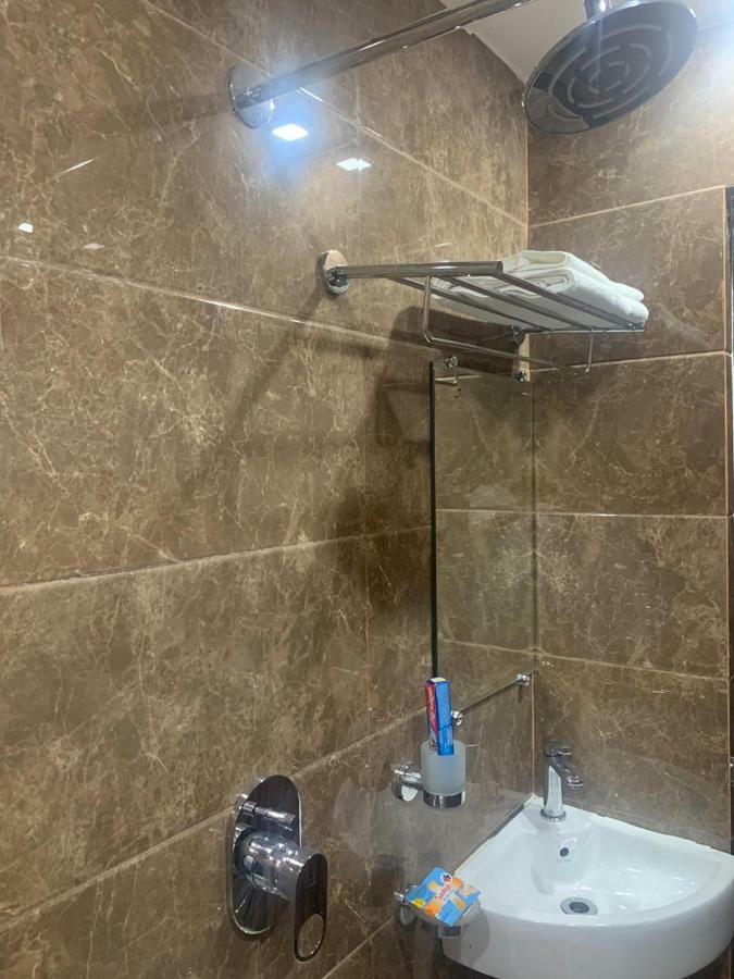 Hotel Mmk Kanpur Luaran gambar
