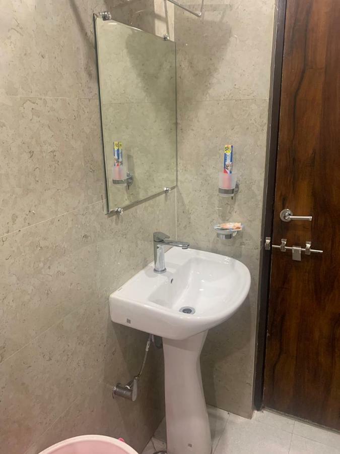 Hotel Mmk Kanpur Luaran gambar